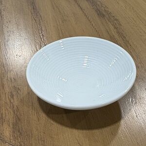 Crate&Barrel White Ribbed dipping Bowl set of 4